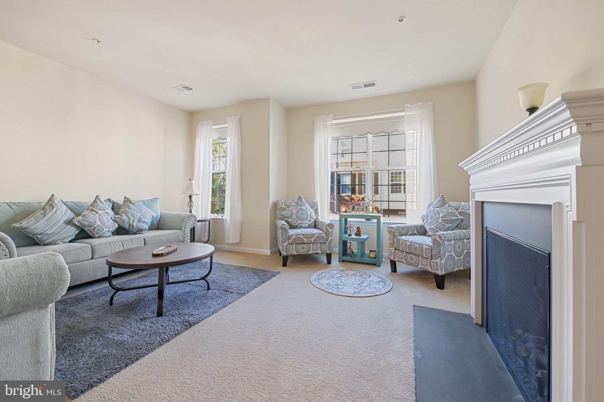 11704 Leesborough Cir