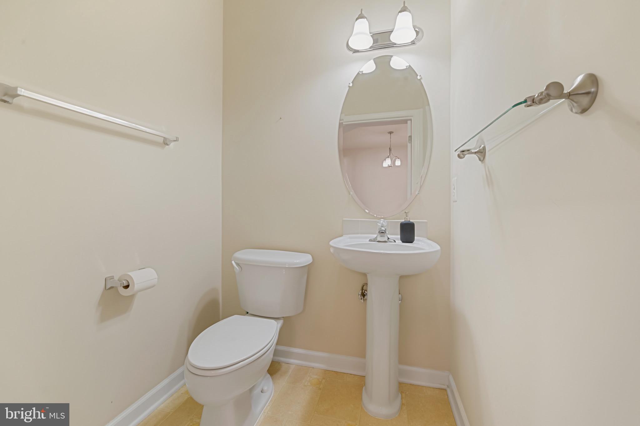 11704 Leesborough Cir
