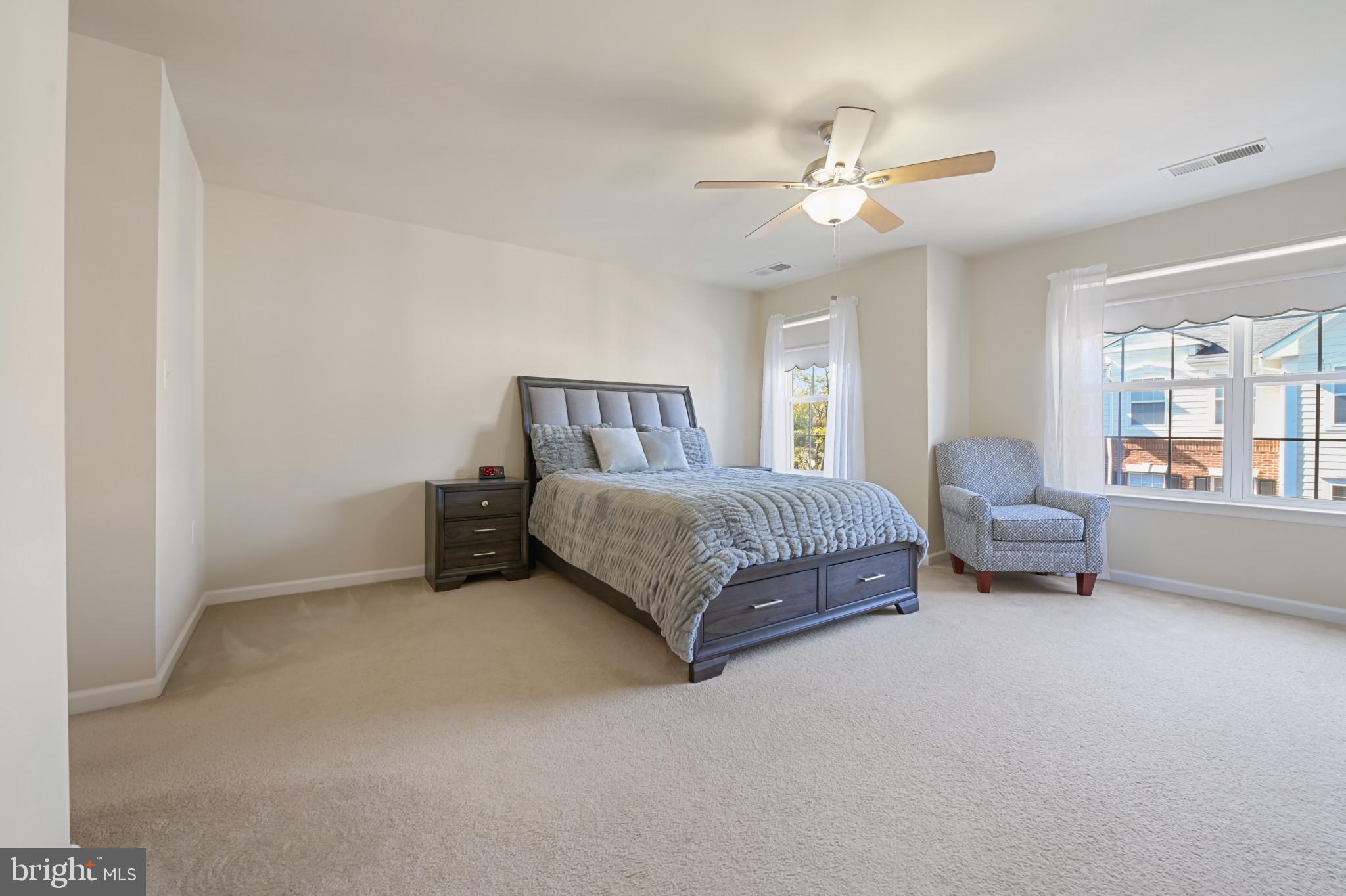 11704 Leesborough Cir