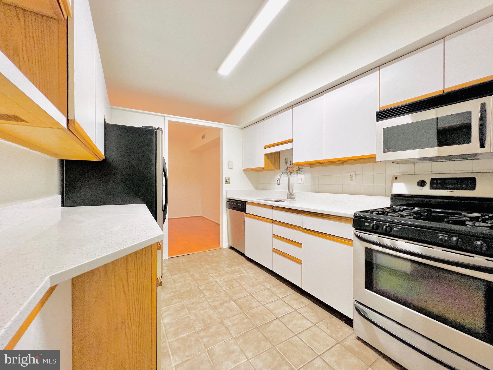 7551 SPRING LAKE DRIVE B1