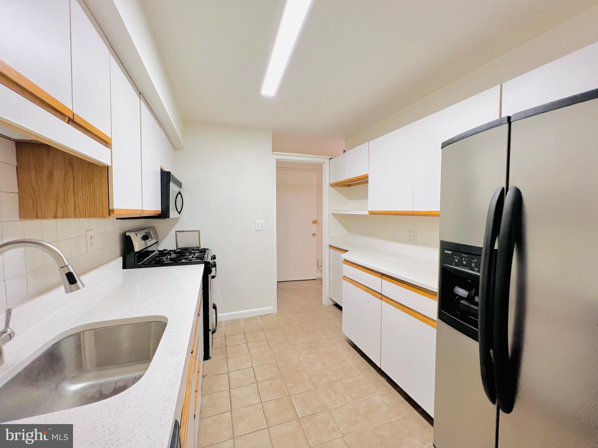 7551 SPRING LAKE DRIVE B1