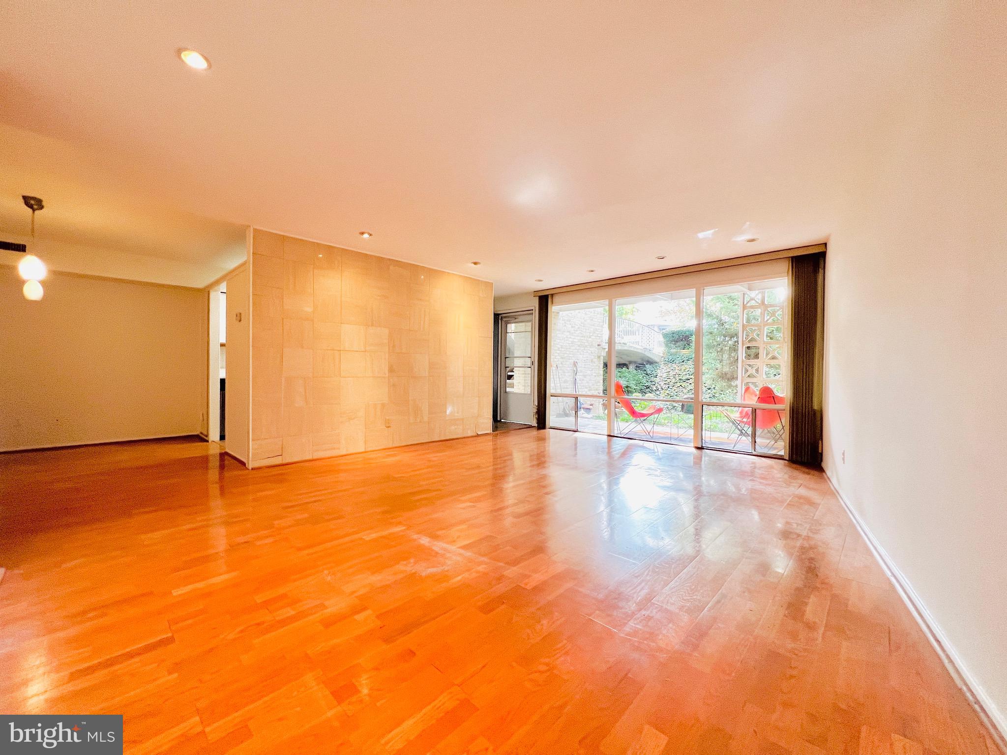 7551 SPRING LAKE DRIVE B1