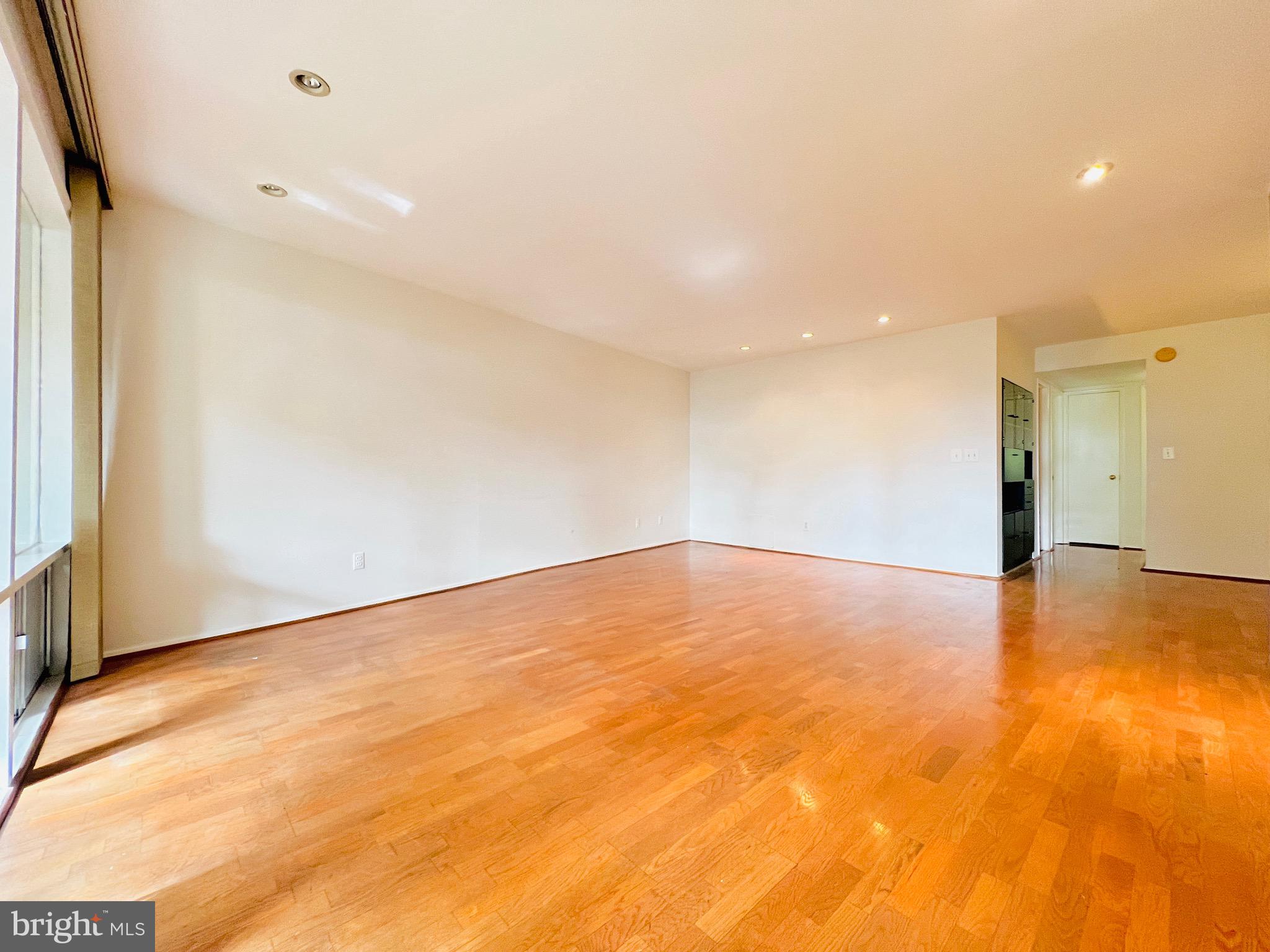 7551 SPRING LAKE DRIVE B1