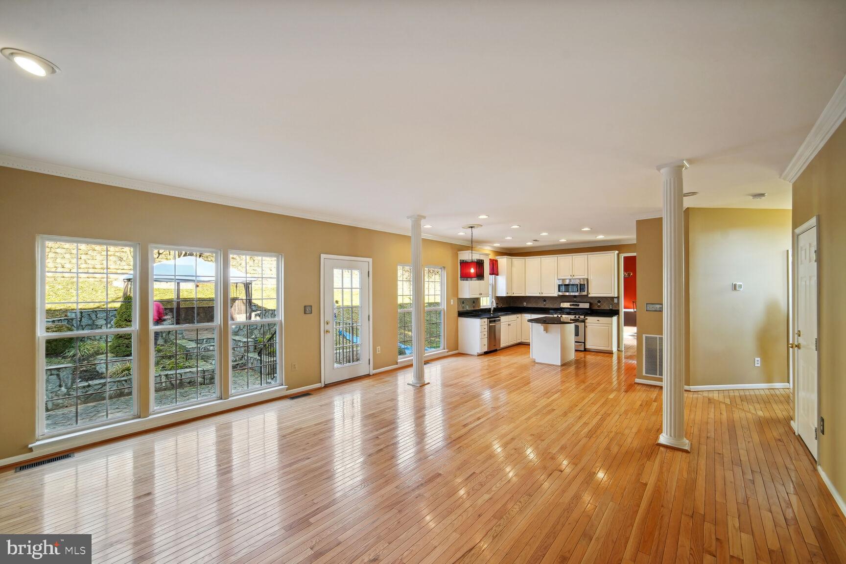 21214 Virginia Pine Ter