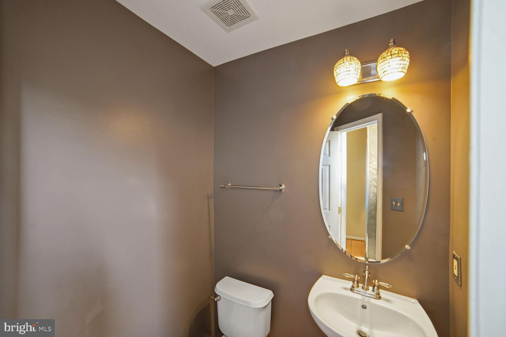 21214 Virginia Pine Ter