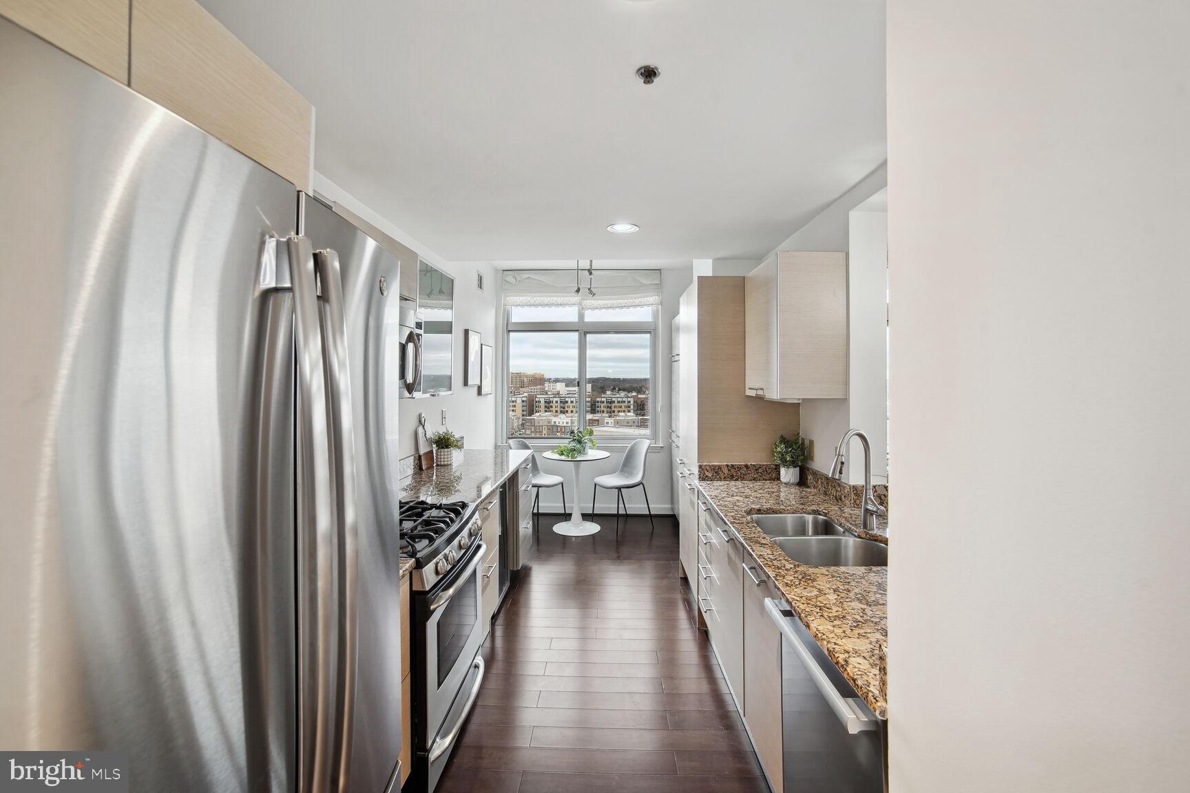 5750 Bou Ave #1114