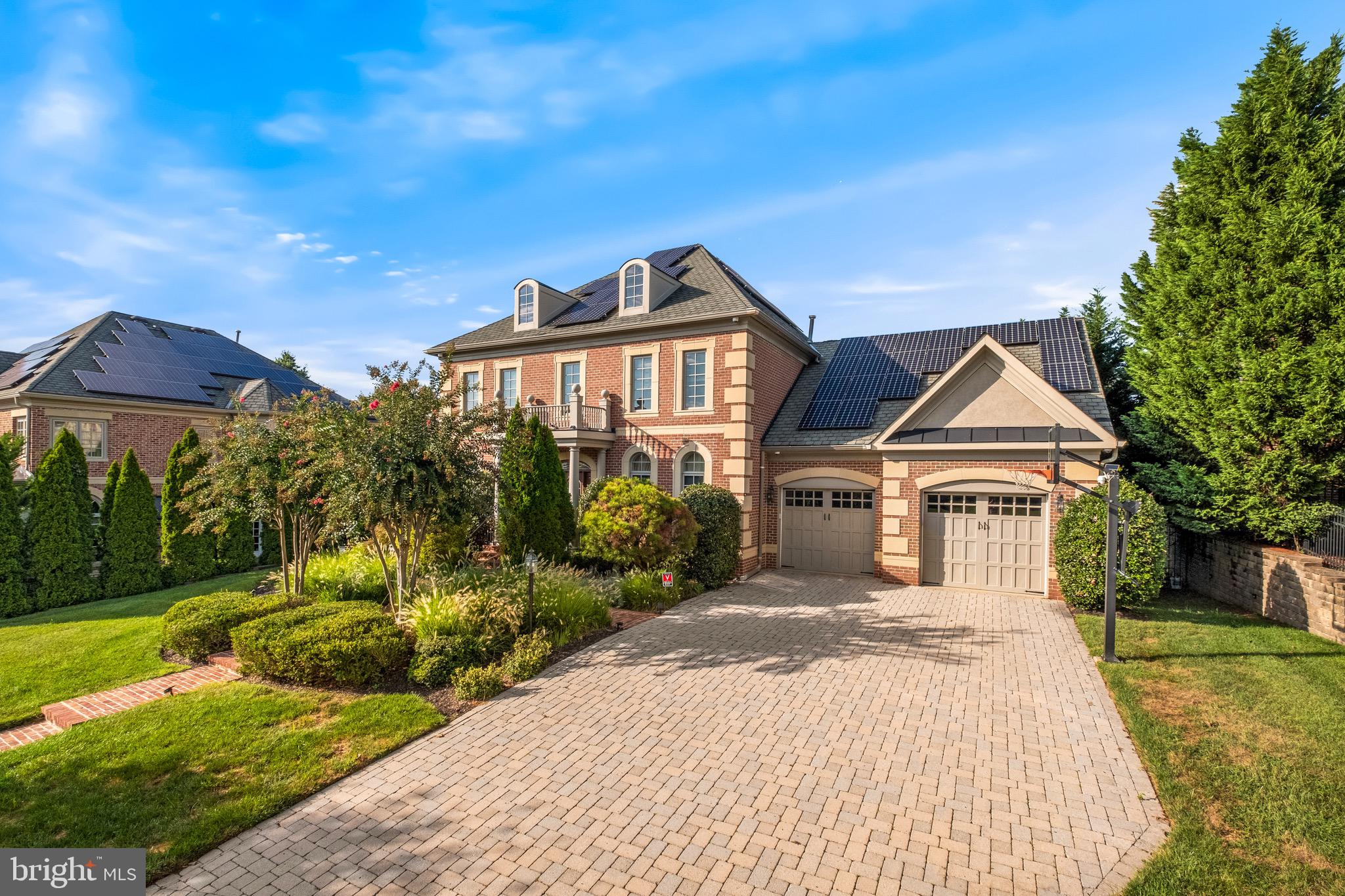 6111 Rosemont Cir
