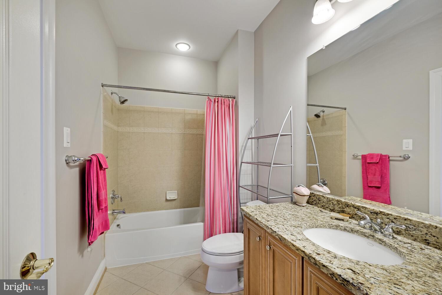 6111 Rosemont Cir