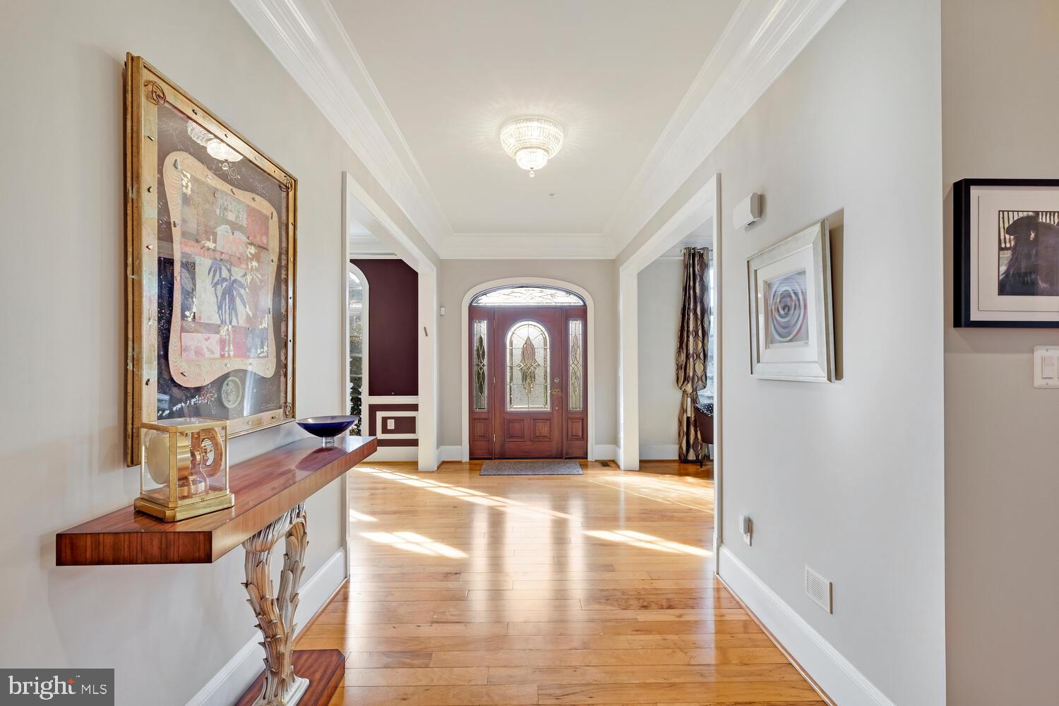 6111 Rosemont Cir