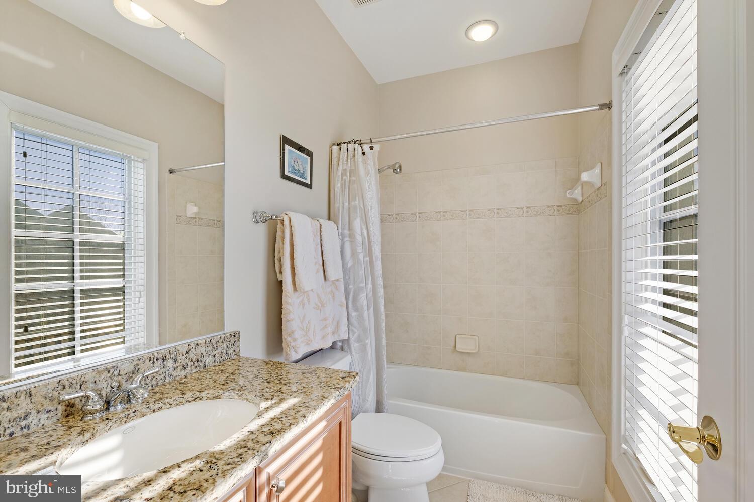 6111 Rosemont Cir