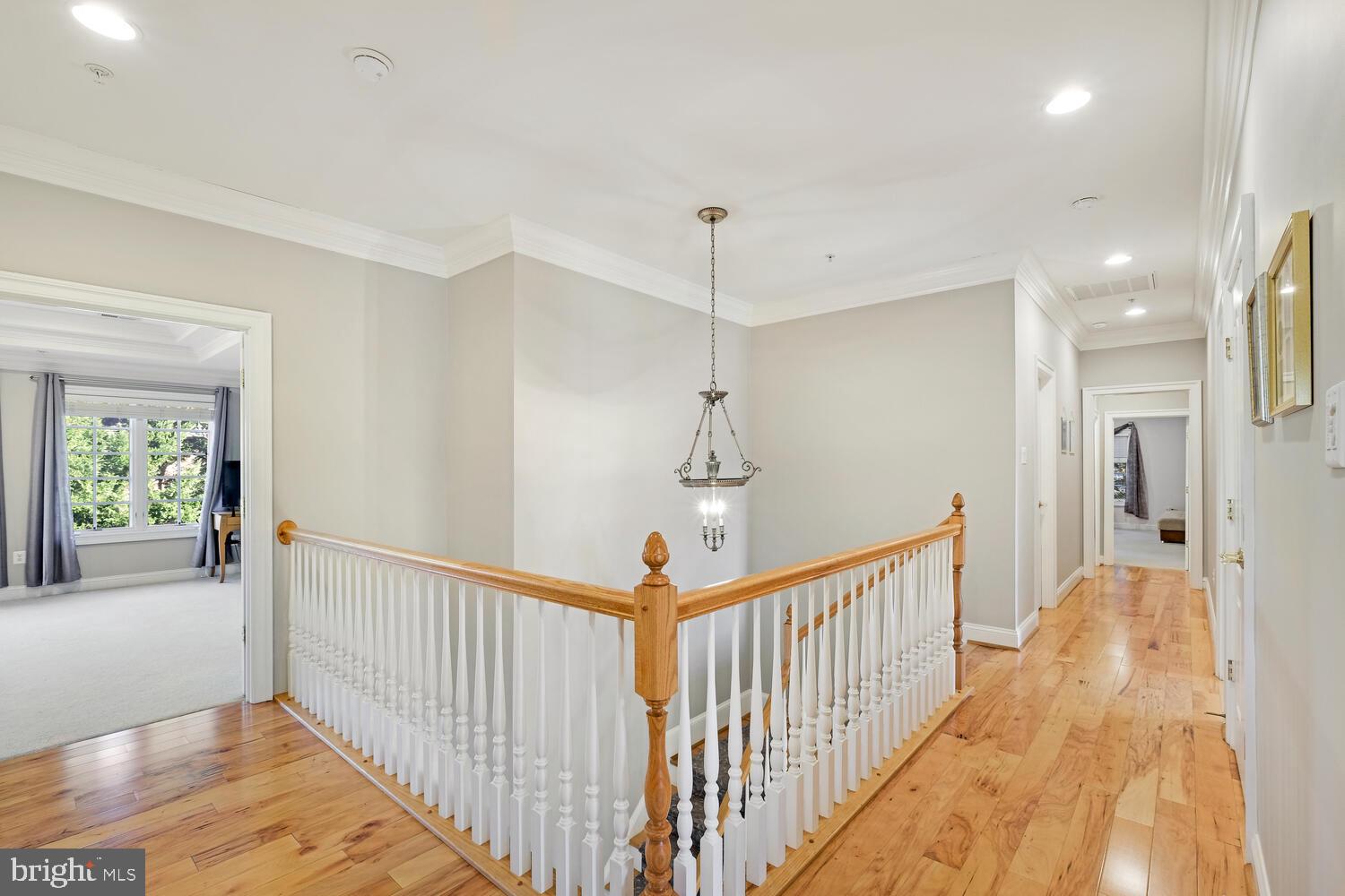6111 Rosemont Cir