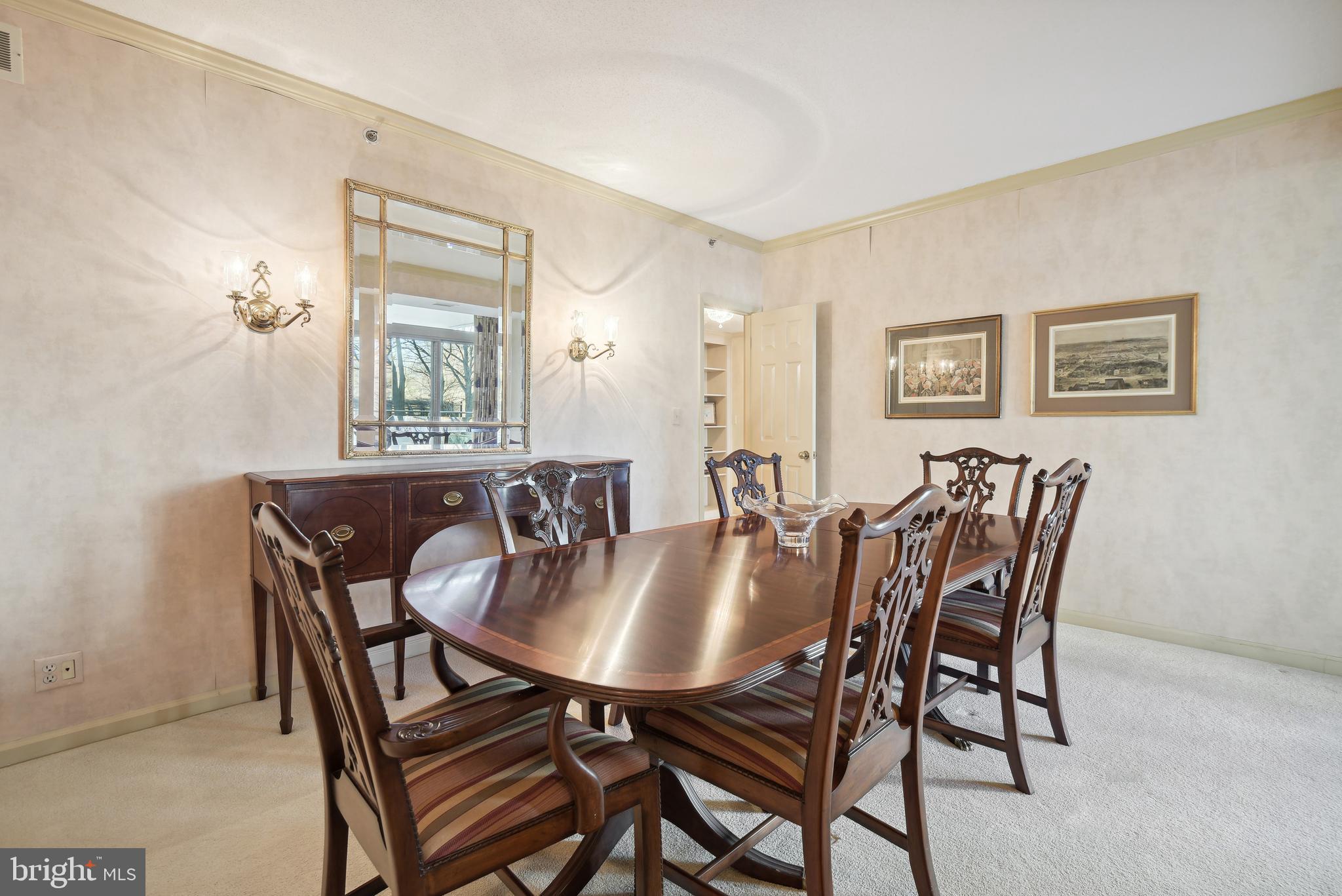 5610 Wisconsin Ave #208