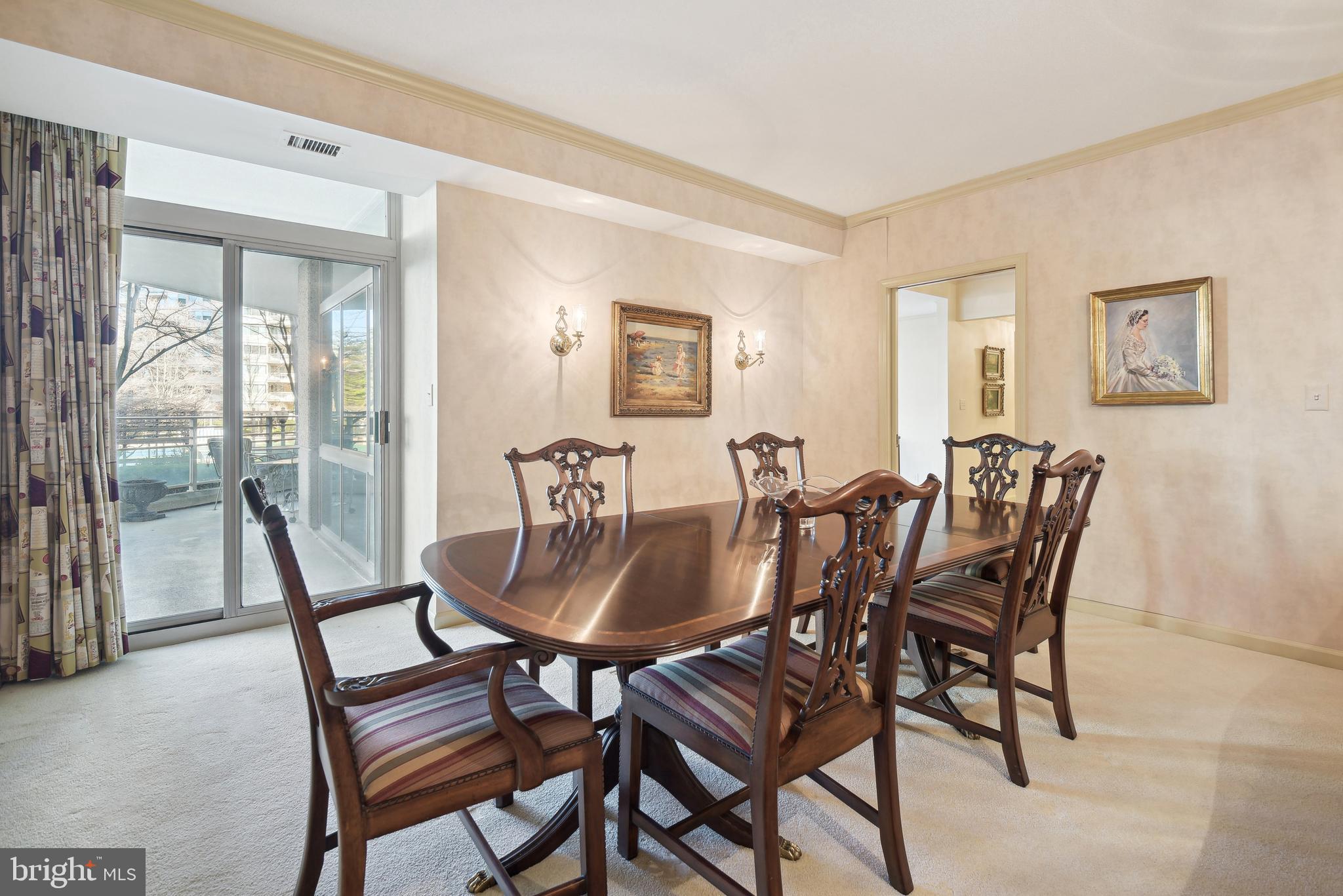 5610 Wisconsin Ave #208