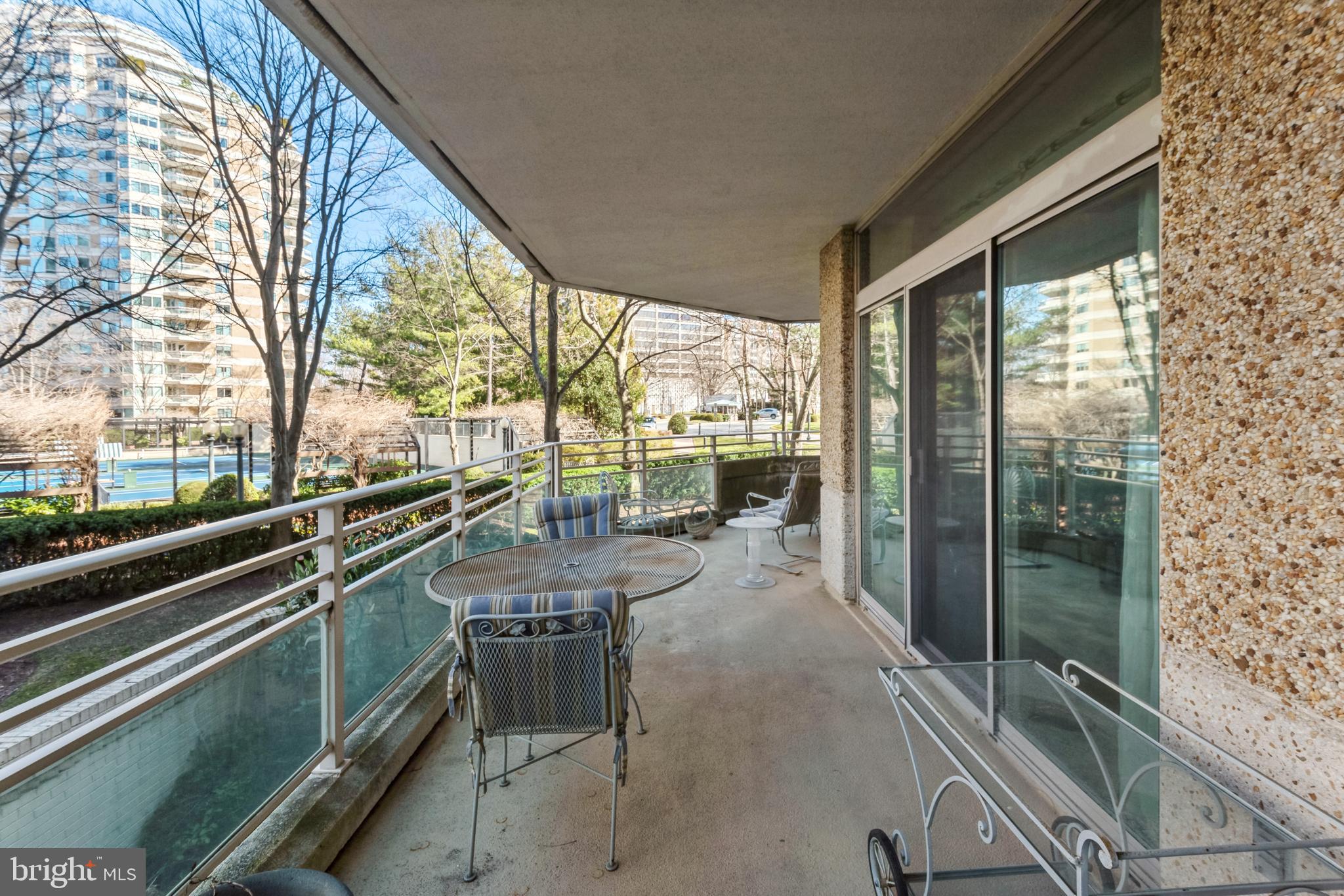 5610 Wisconsin Ave #208