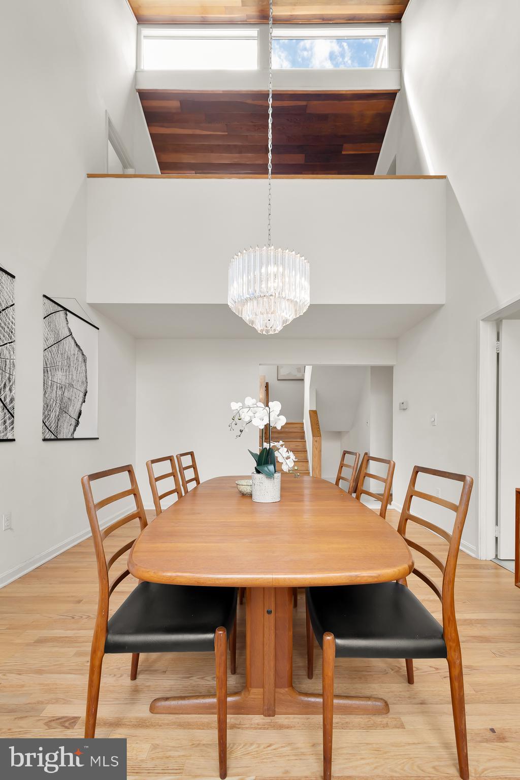 8509 TIMBER HILL LANE