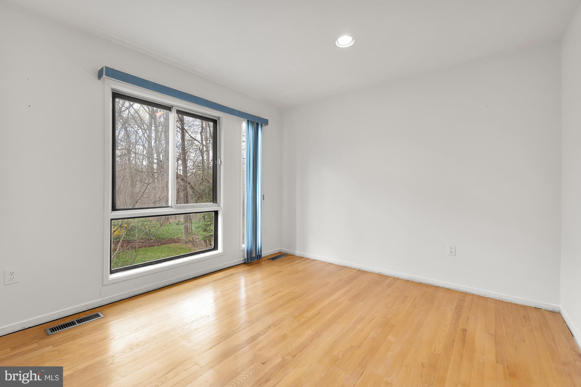 8509 TIMBER HILL LANE