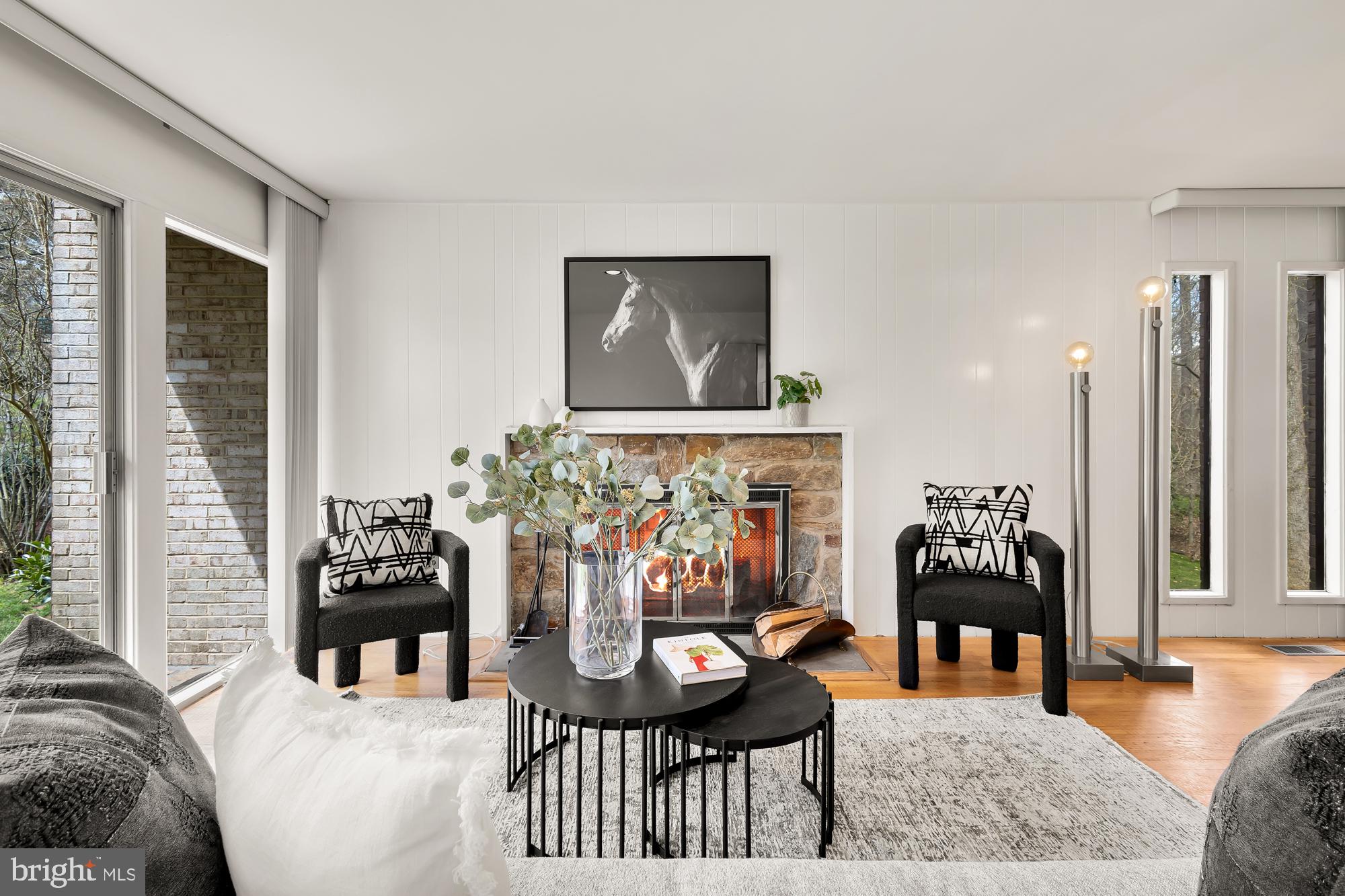 8509 TIMBER HILL LANE