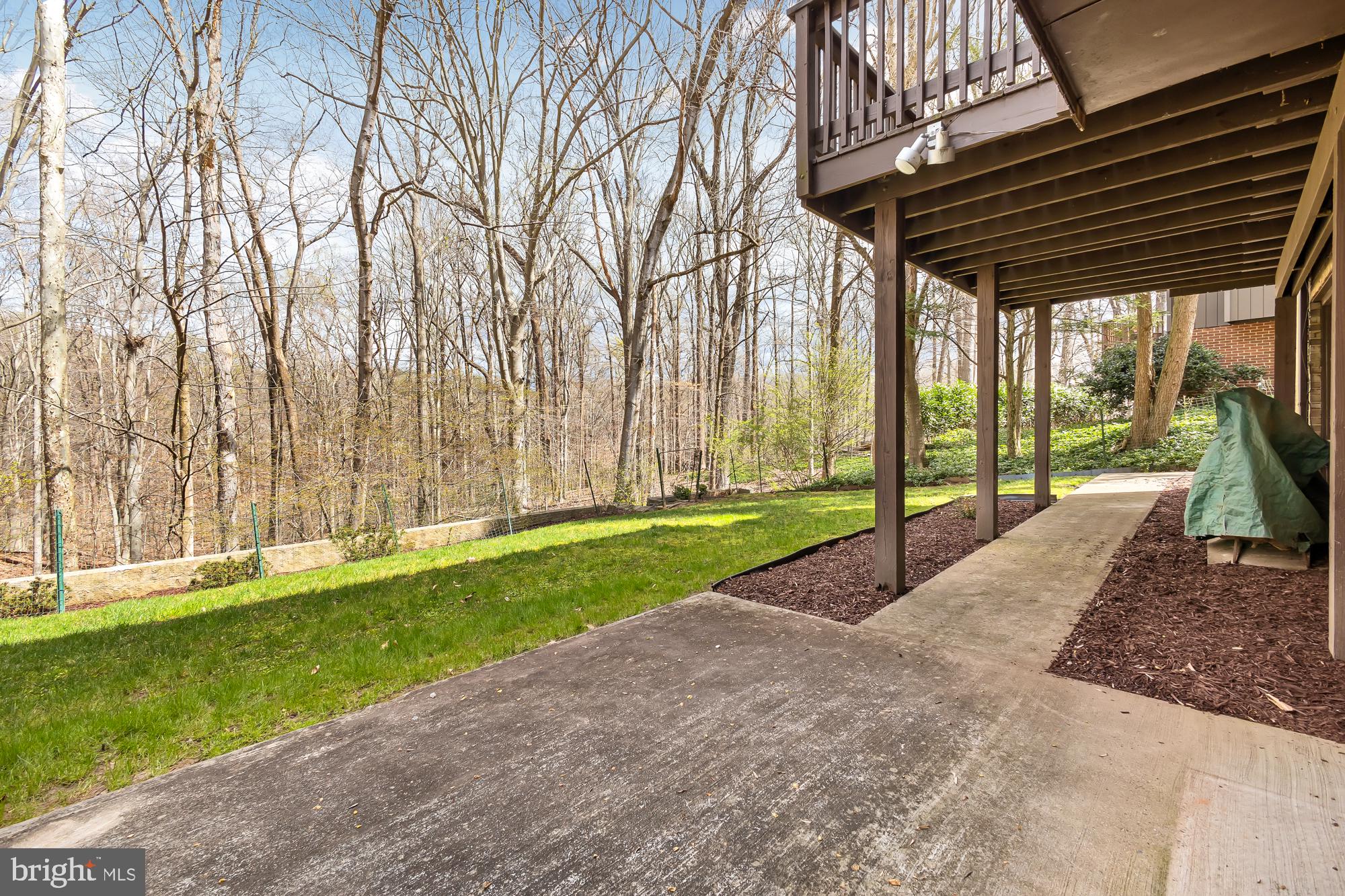 8509 TIMBER HILL LANE