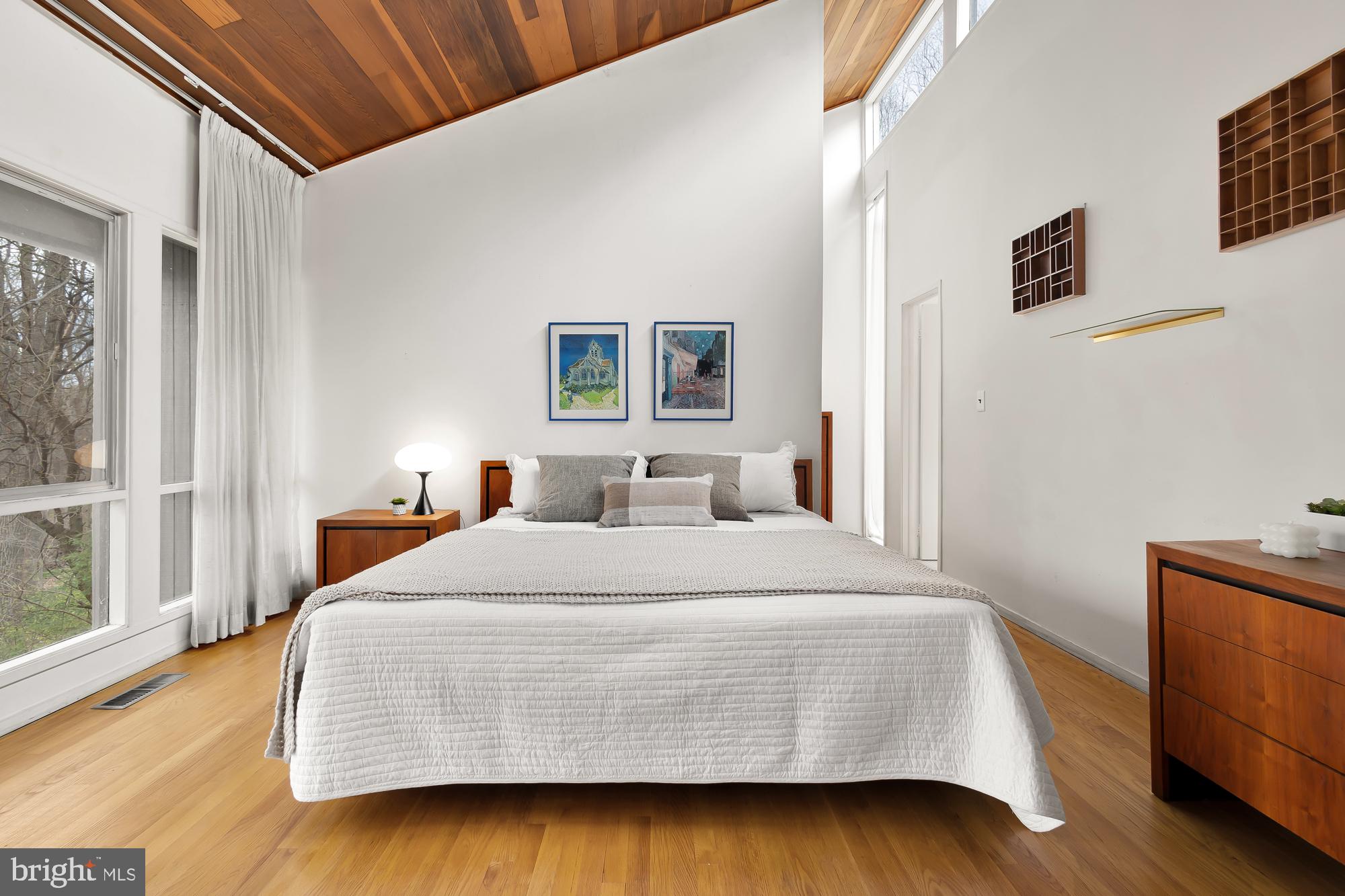 8509 TIMBER HILL LANE