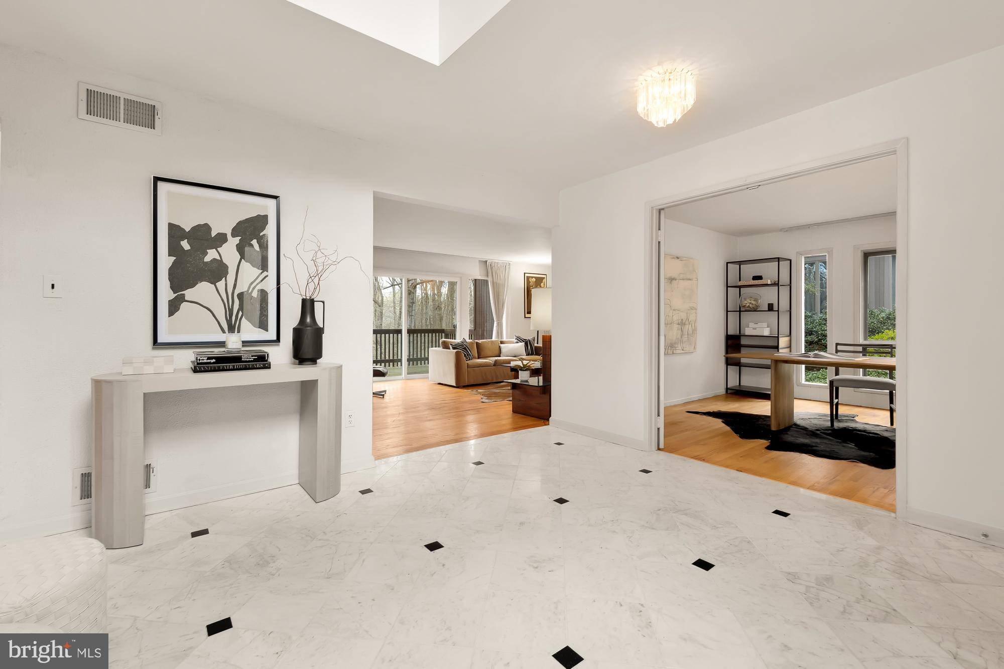 8509 TIMBER HILL LANE