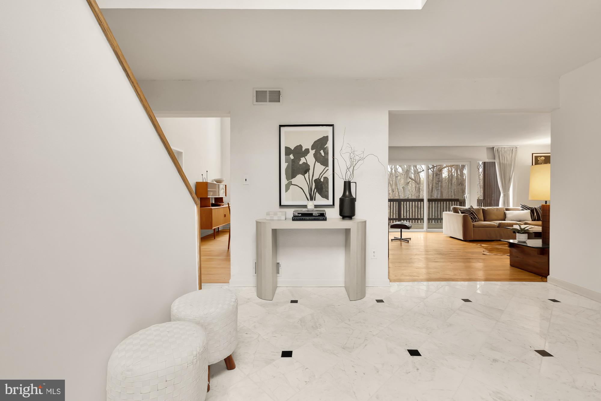 8509 TIMBER HILL LANE