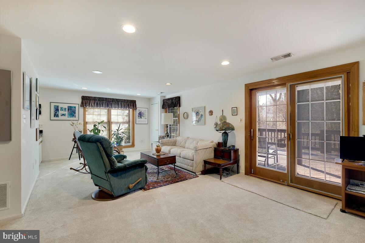 10910 Brewer House Rd