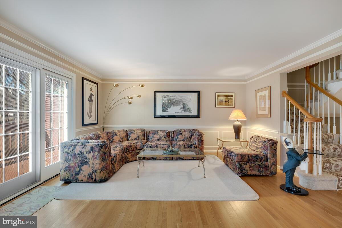 10910 Brewer House Rd