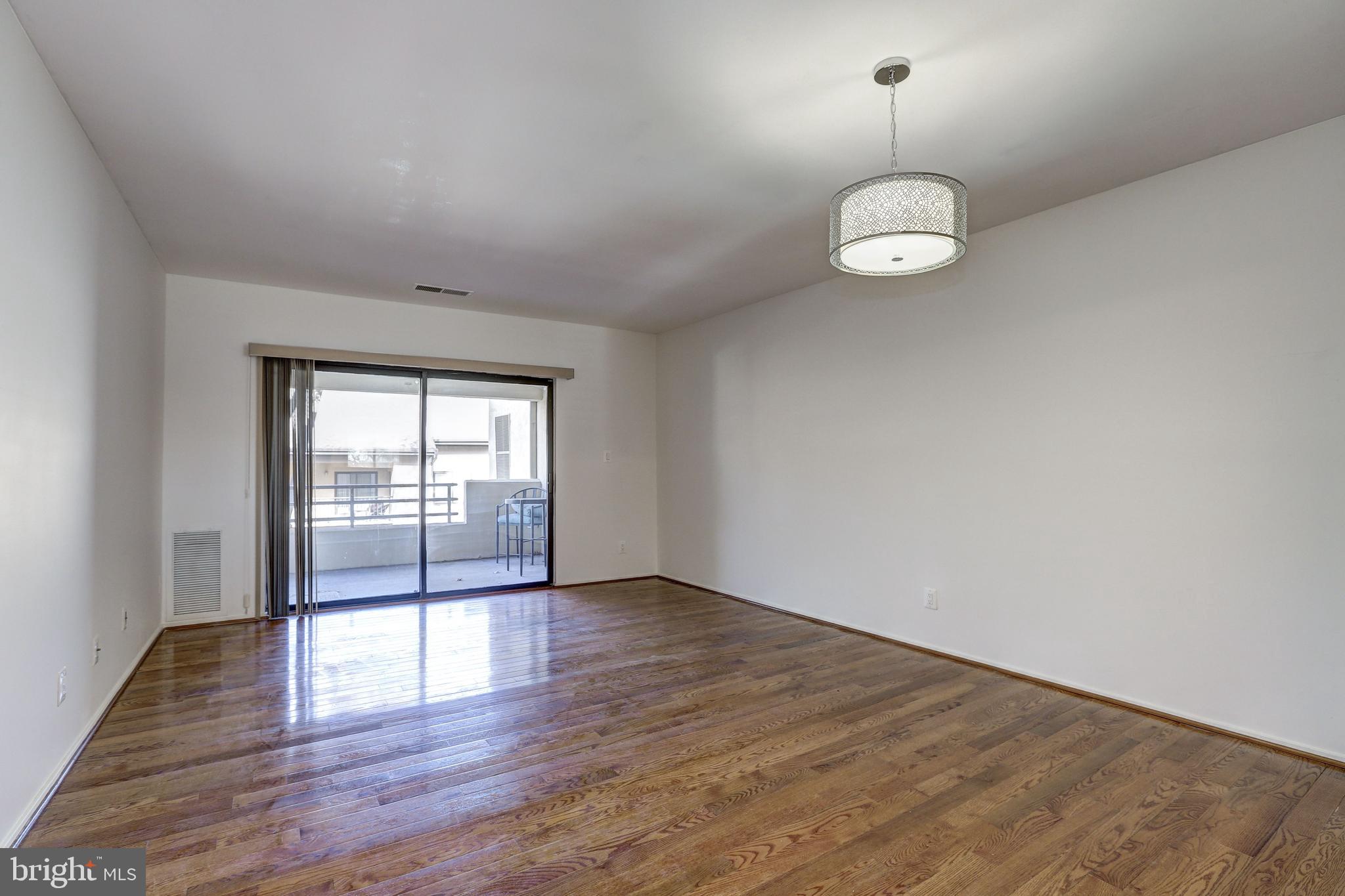 6060 California Cir #504