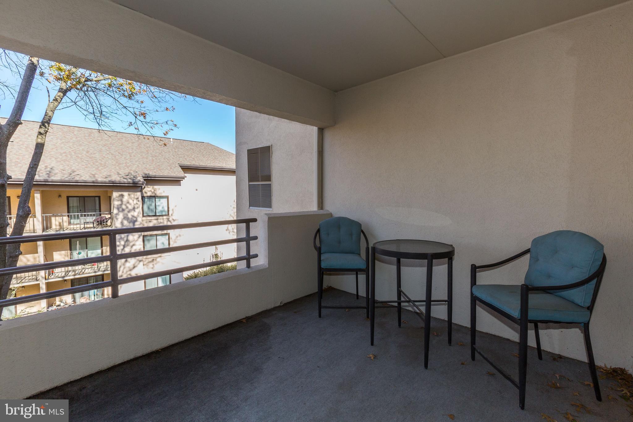 6060 California Cir #504