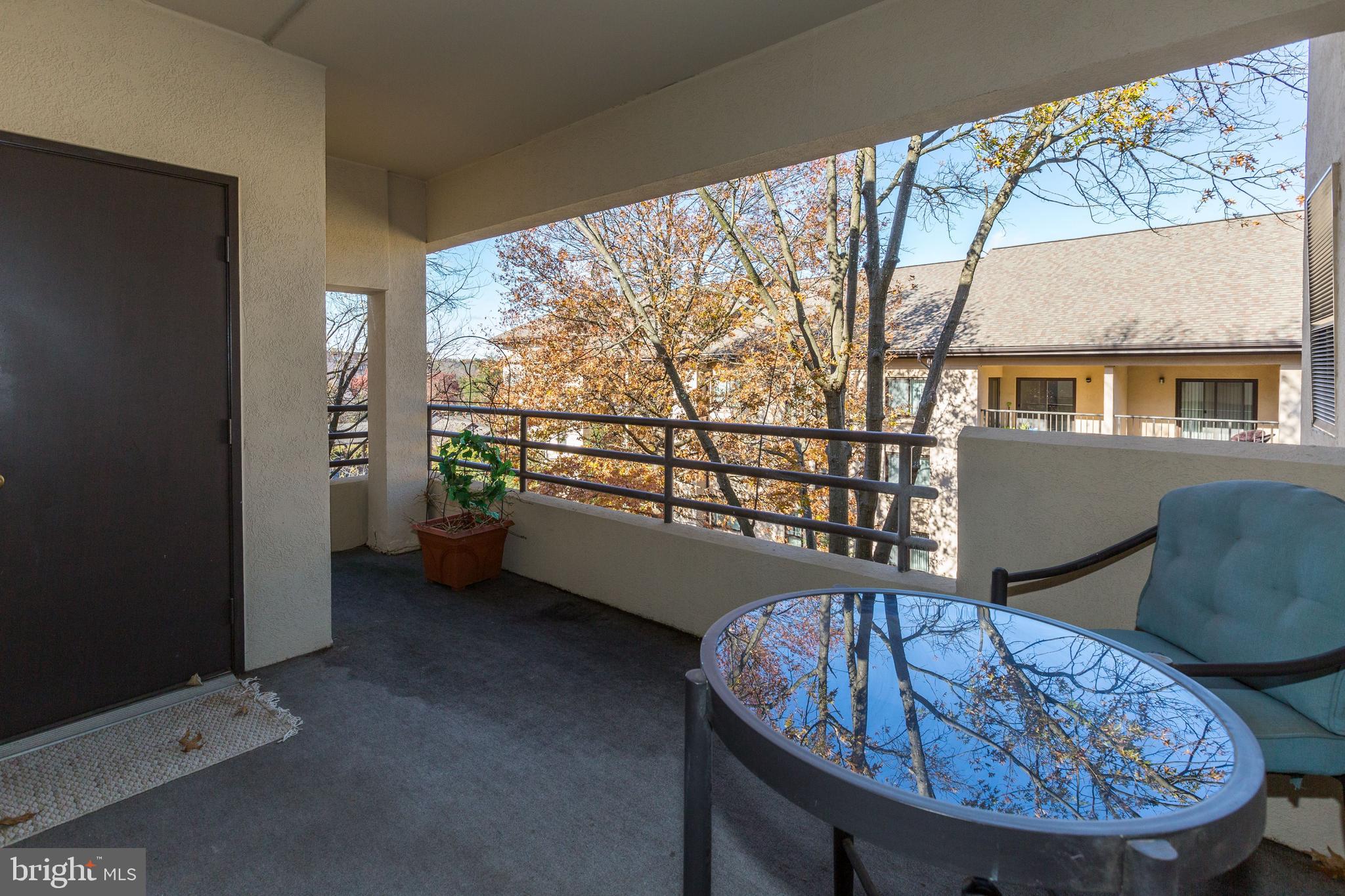 6060 California Cir #504