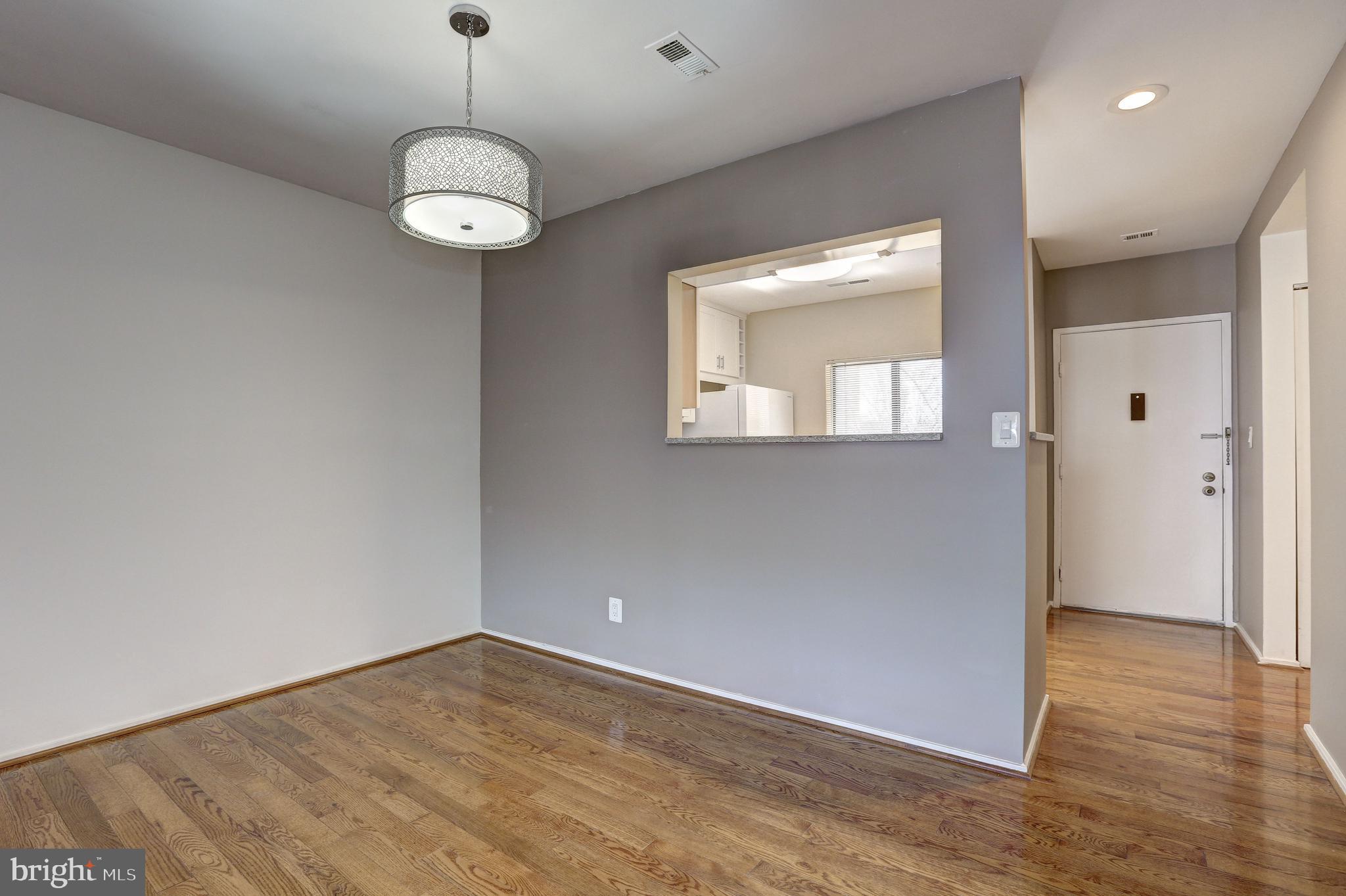 6060 California Cir #504