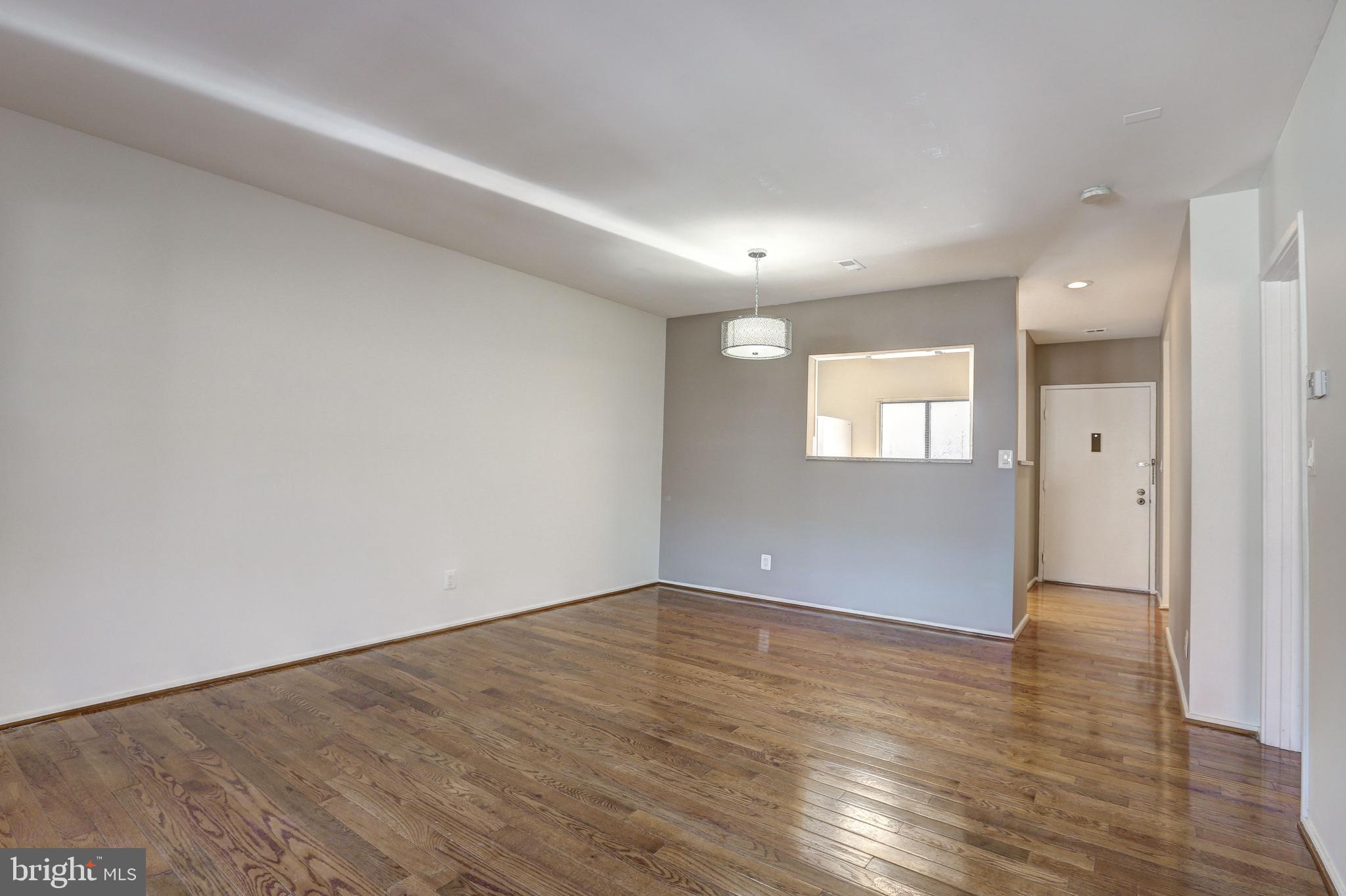 6060 California Cir #504