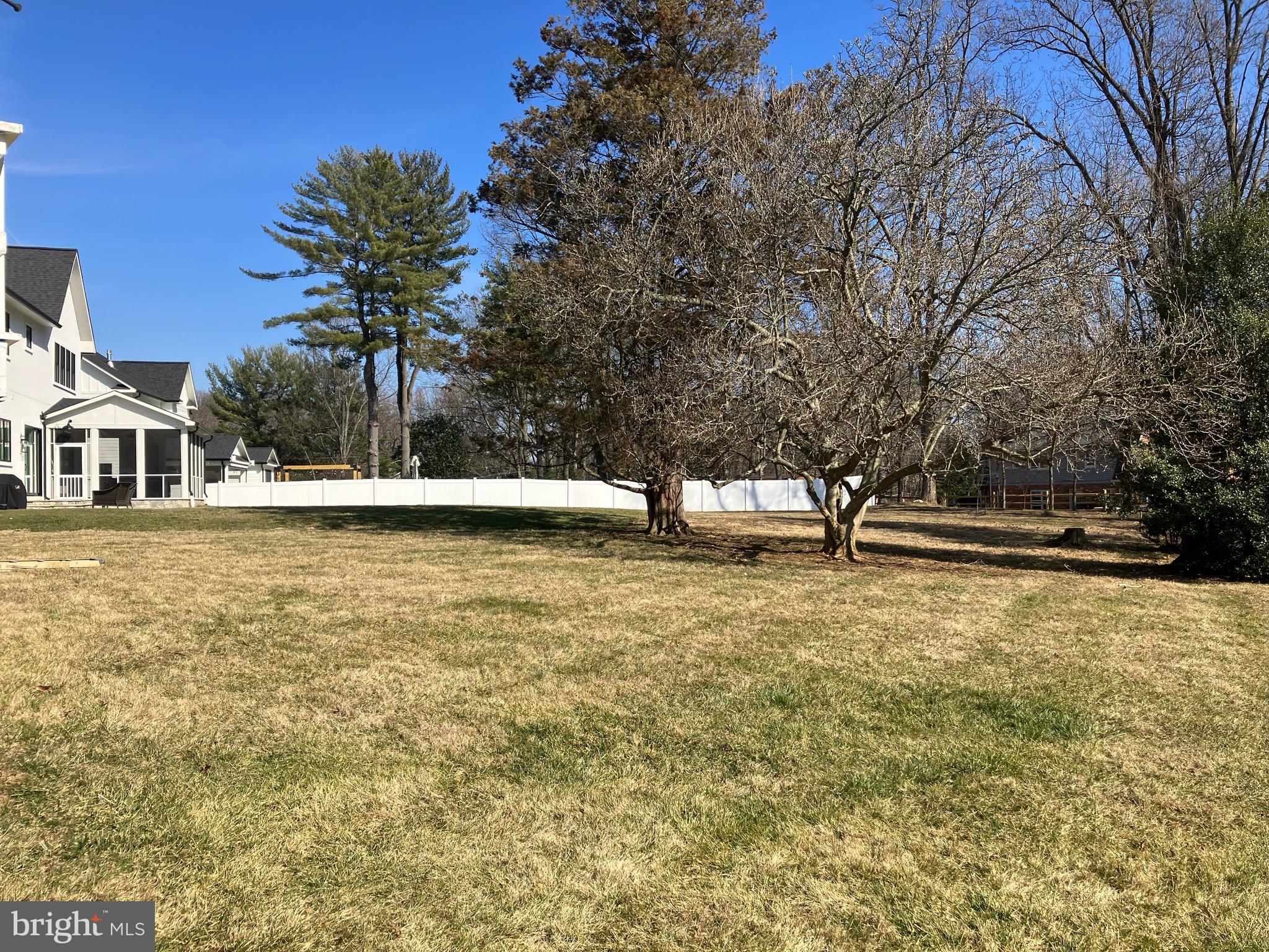 9008 Marseille Dr