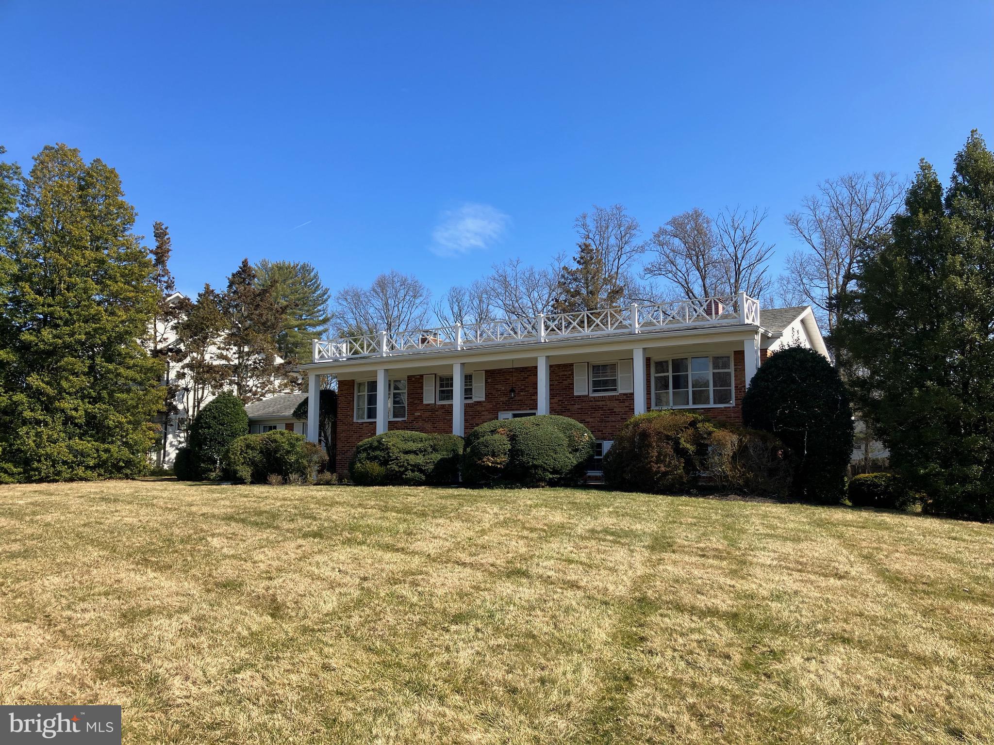 9008 Marseille Dr