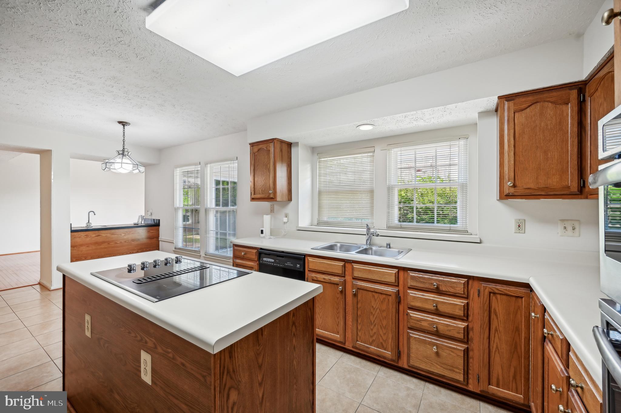 218 LOWER COUNTRY DRIVE