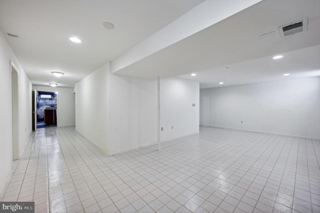 218 LOWER COUNTRY DRIVE