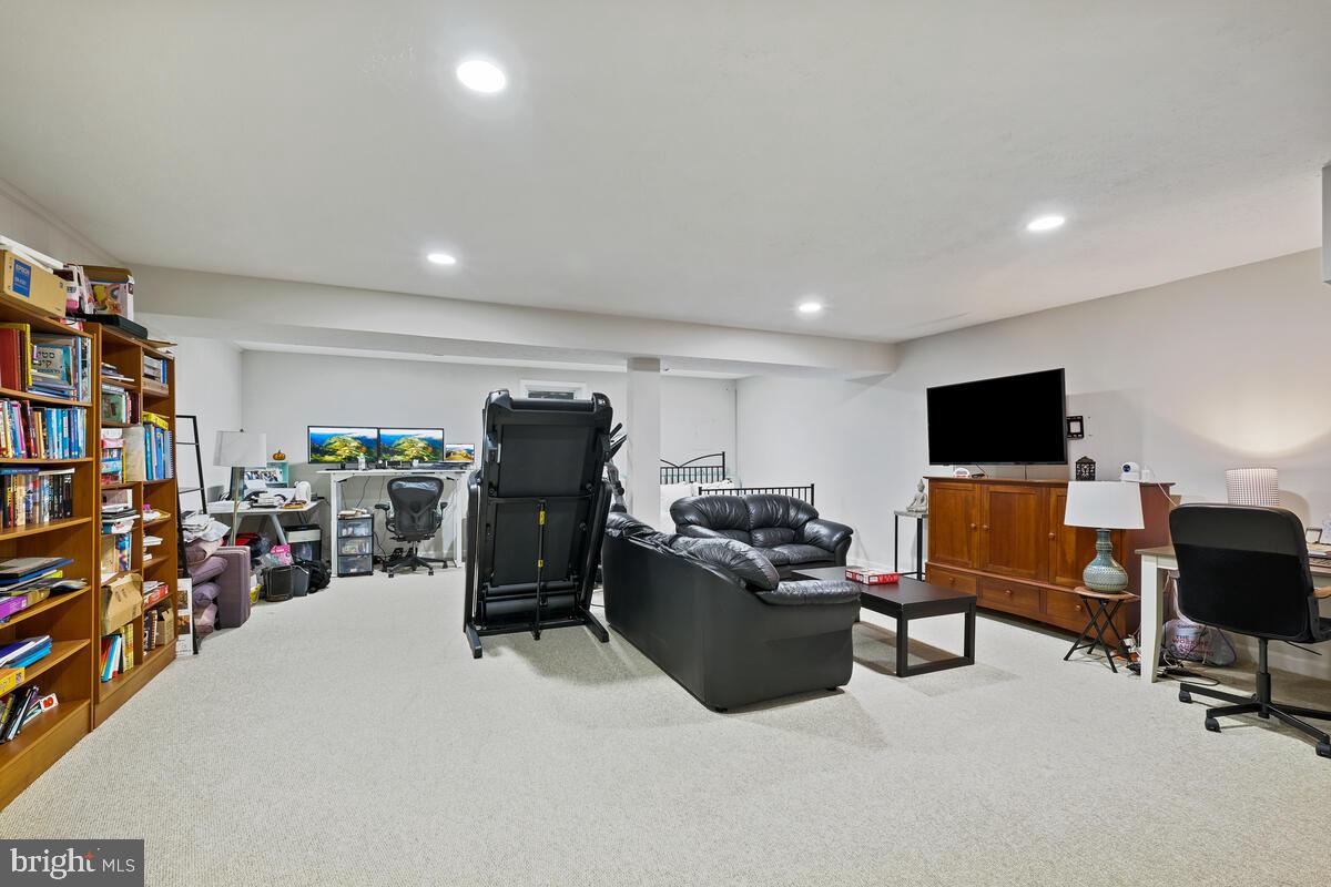 12218 Tildenwood Dr