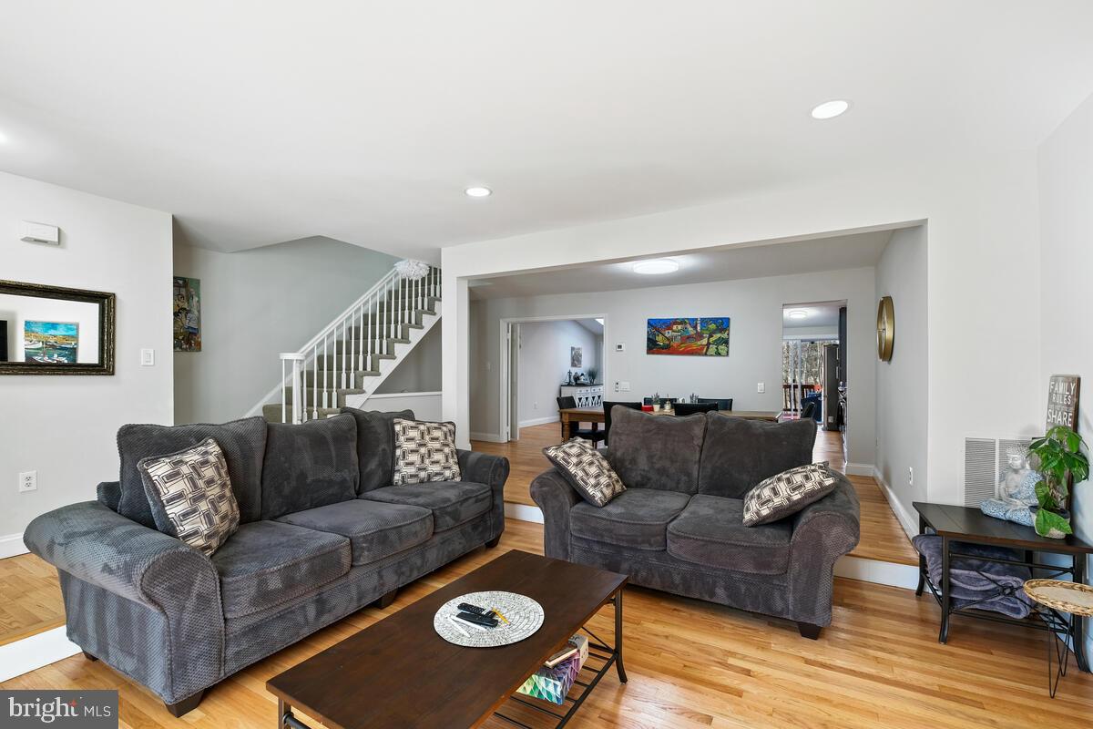 12218 Tildenwood Dr