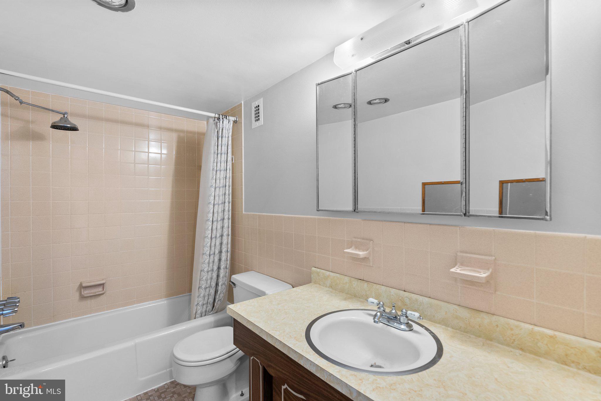 1111 UNIVERSITY BOULEVARD W 1110-A