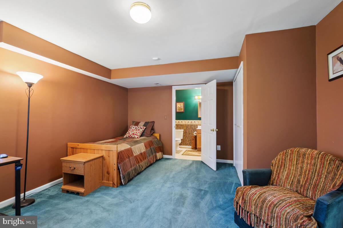 16 Ranworth Ct