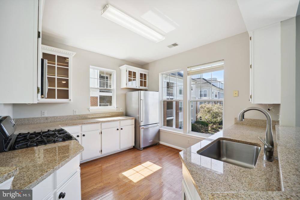 101 Watkins Pond Blvd #4-206