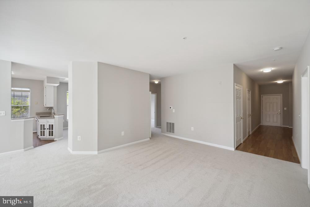 101 Watkins Pond Blvd #4-206