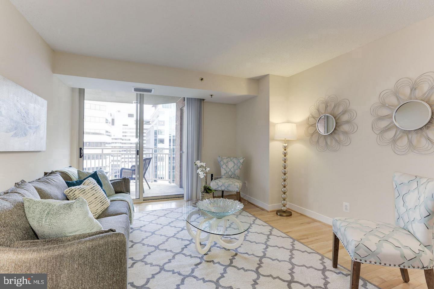 7500 WOODMONT AVENUE S1112