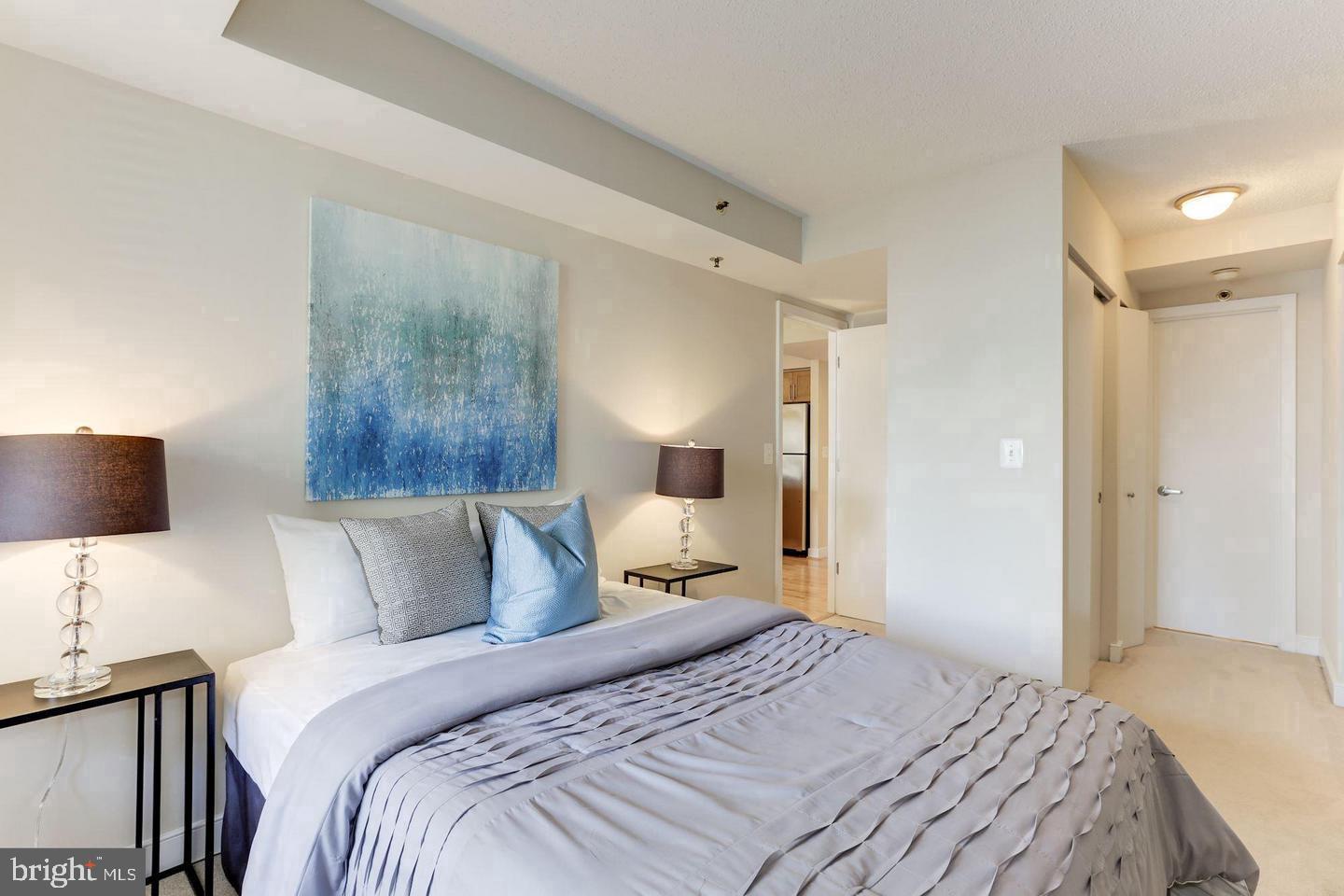 7500 WOODMONT AVENUE S1112