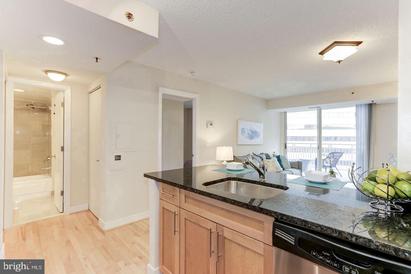 7500 WOODMONT AVENUE S1112