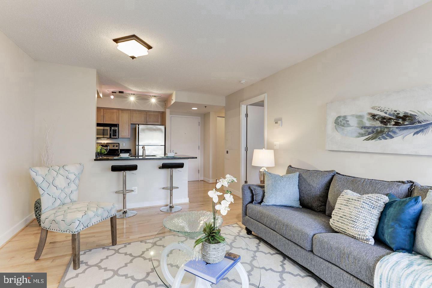 7500 WOODMONT AVENUE S1112