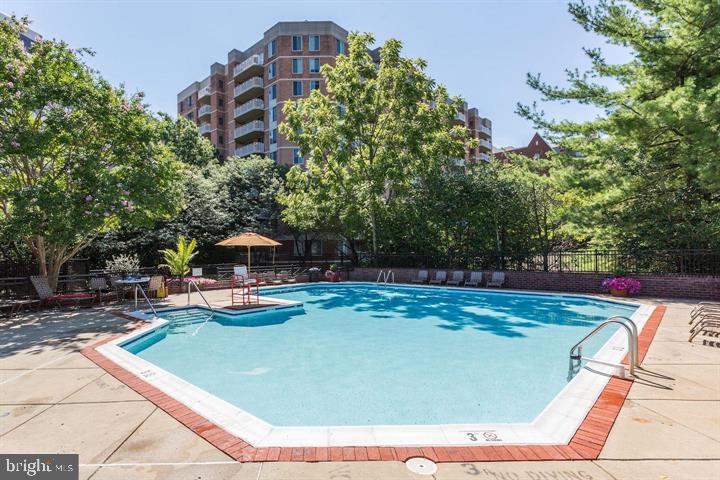 7500 WOODMONT AVENUE S1112