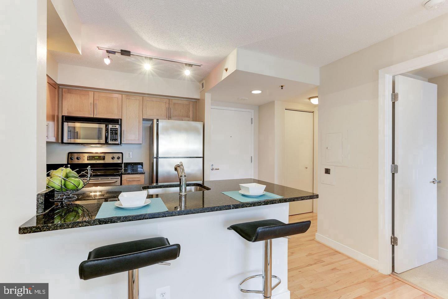 7500 WOODMONT AVENUE S1112