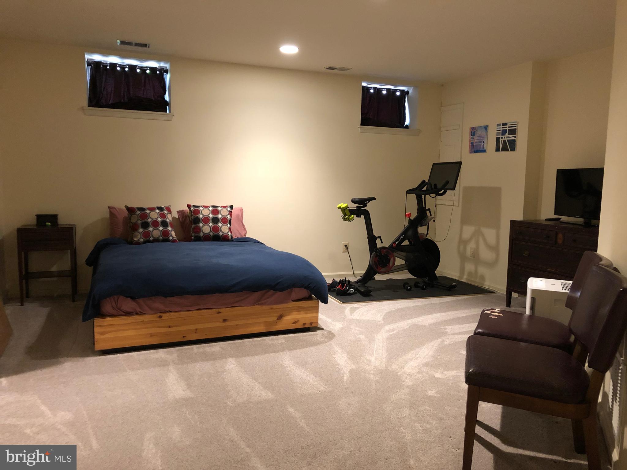 10926 BLOOMINGDALE DRIVE