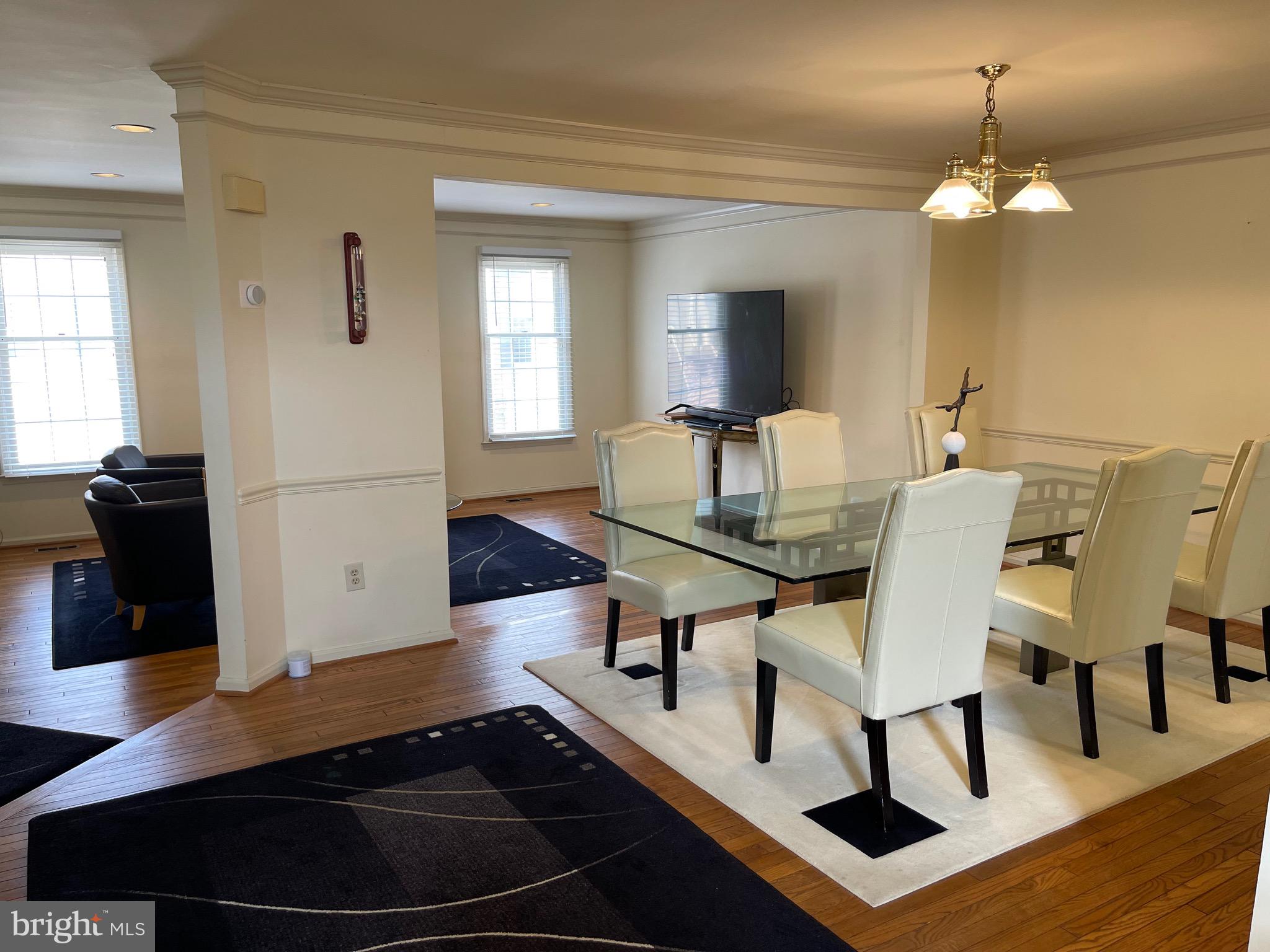 10926 BLOOMINGDALE DRIVE